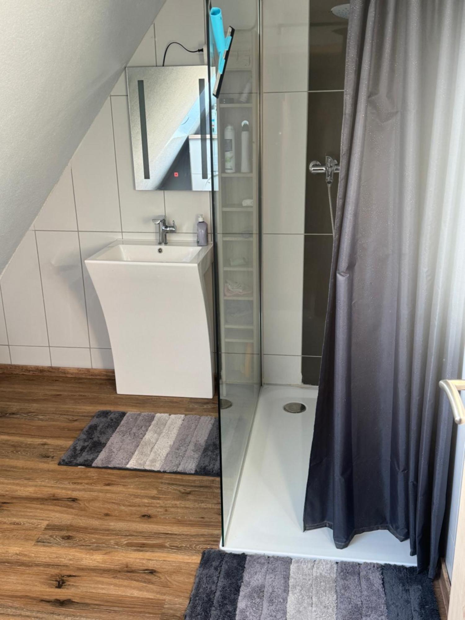 Gaestezimmer Am Aartalsee *